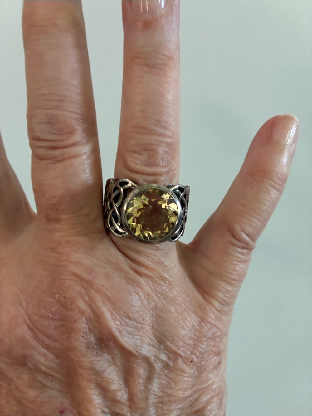 Silpada Sterling Silver Ring with Faceted Citrine Center-stone Size 8.5-9 R 1425